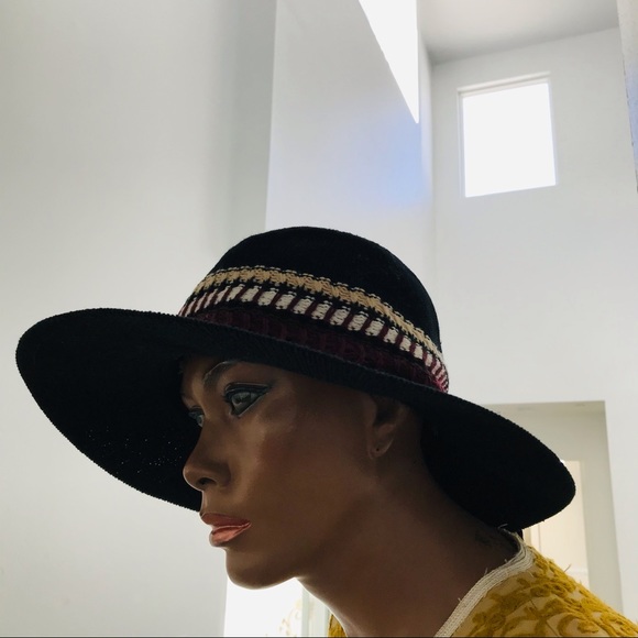 DAILY DEAL! NWT PETER GRIMM True Character Black Knit HAT O/S - Picture 10 of 16